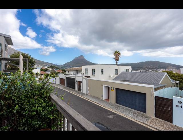 3 BEDROOM FREEHOLD FOR SALE IN VREDEHOEK